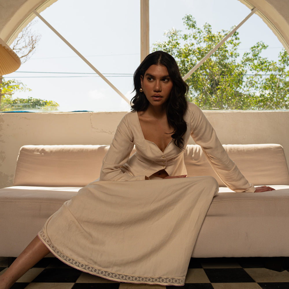 
                  
                    LINEN BUTTON DOWN
                  
                