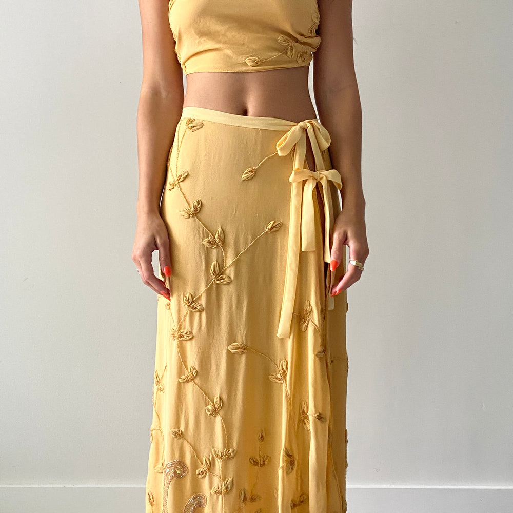 
                  
                    TASHI MAXI
                  
                