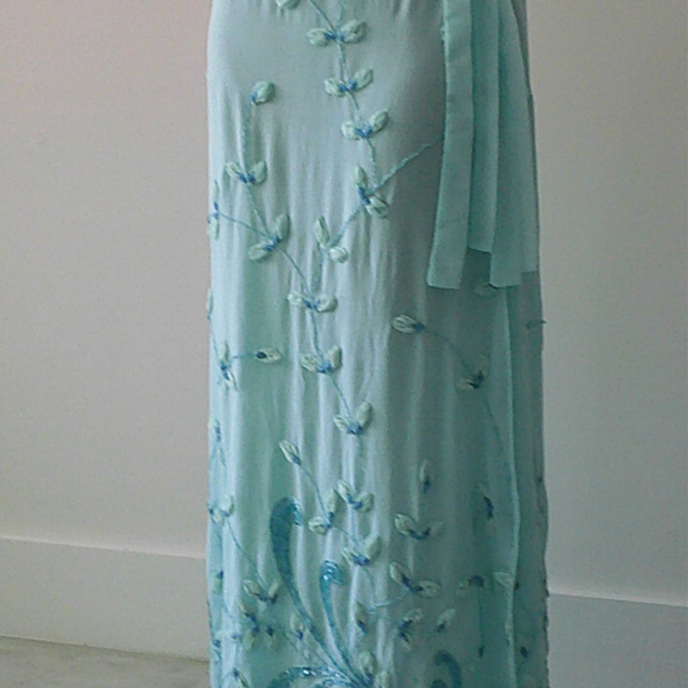 
                  
                    TASHI MAXI
                  
                