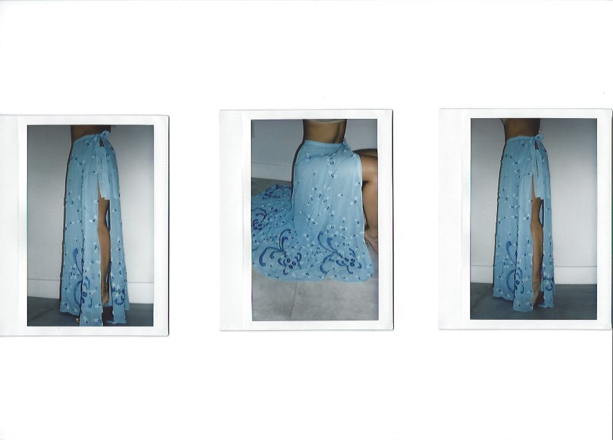 
                  
                    TASHI MAXI
                  
                